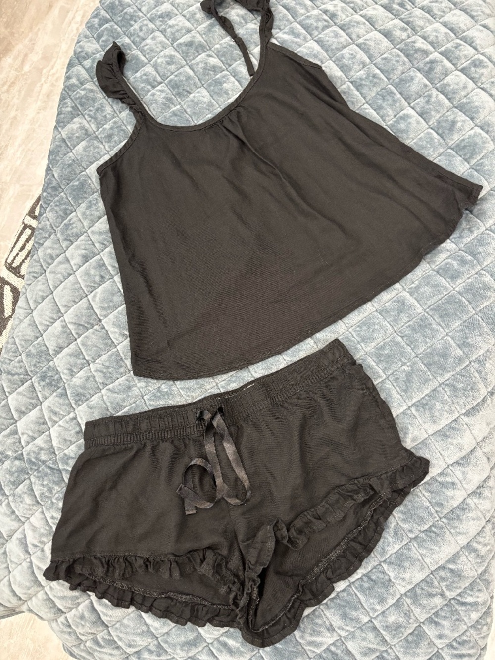 Adorable UGG Women's PJ's (Tank and Shorts with Ruffles) Small